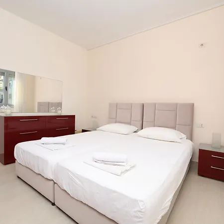 Inner Hub Apartment Vlore