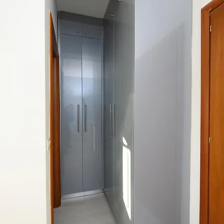 아파트 Inner Hub Vlorë